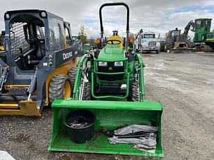 Main image John Deere 2025R 4