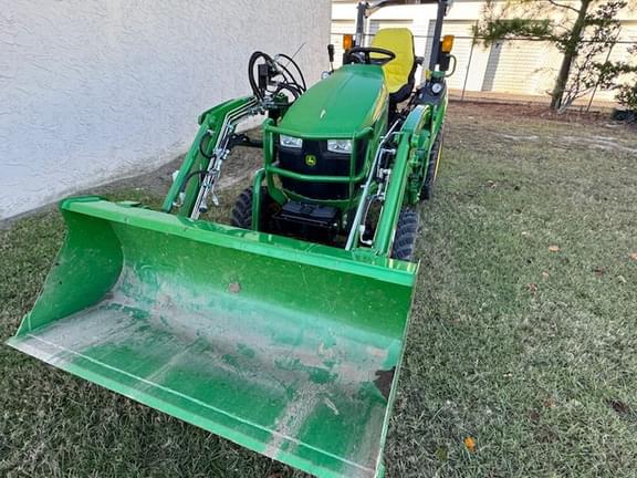 Image of John Deere 2025R equipment image 4