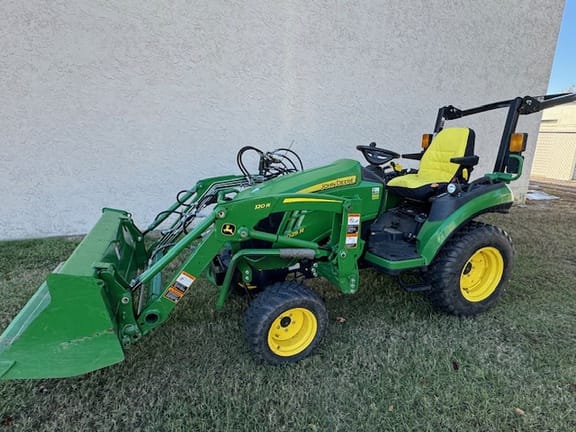 2022 John Deere 2025R Equipment Image0