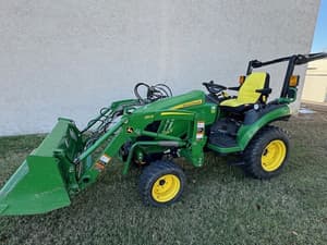 2022 John Deere 2025R Image