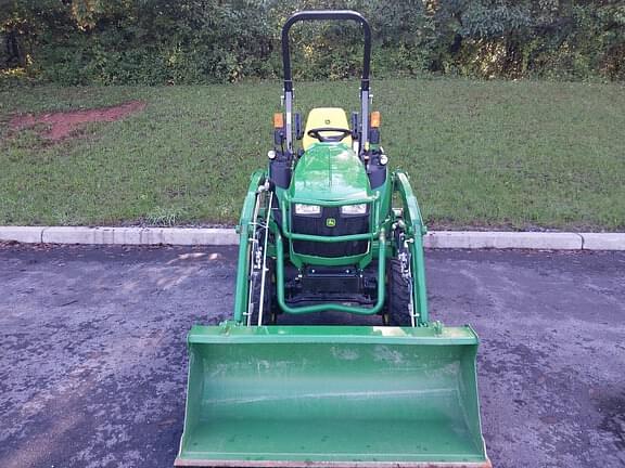 Image of John Deere 2025R equipment image 4