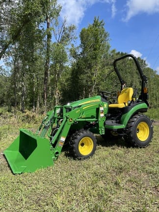 2025 John Deere 2025R Equipment Image0