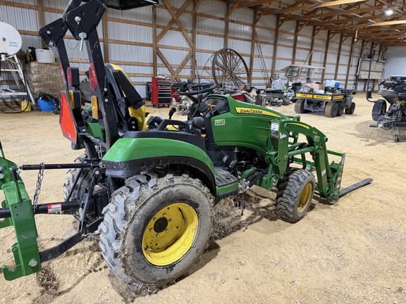 Image of John Deere 2025R equipment image 3