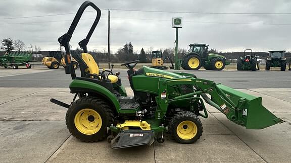 Image of John Deere 2025R equipment image 3