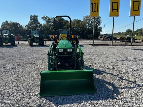 Image of John Deere 2025R equipment image 1