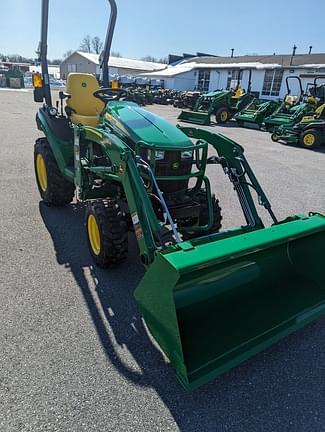 Image of John Deere 2025R equipment image 1