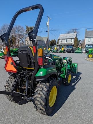 Image of John Deere 2025R equipment image 2