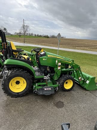 Main image John Deere 2025R
