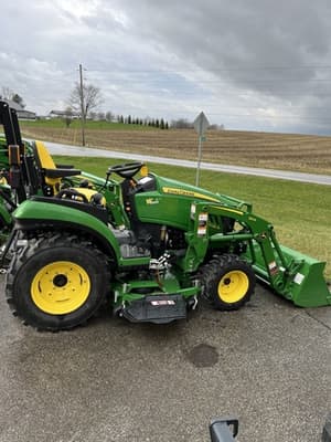 2022 John Deere 2025R Image