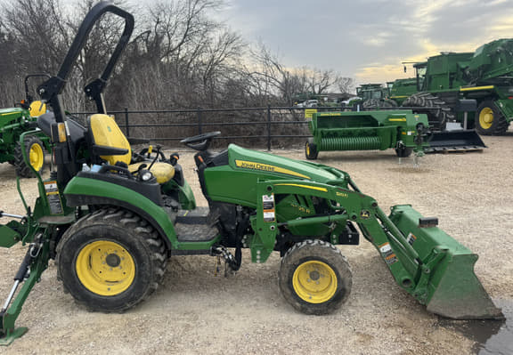 Image of John Deere 2025R equipment image 2