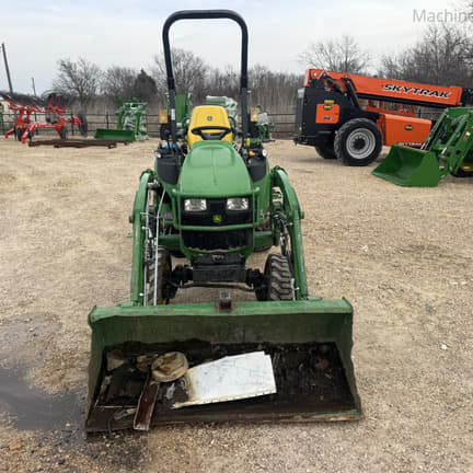 Image of John Deere 2025R equipment image 3