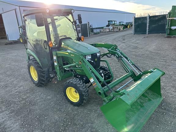 Image of John Deere 2025R equipment image 2