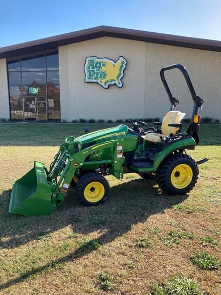 2023 John Deere 2025R Equipment Image0