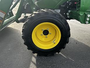 Main image John Deere 2025R 11