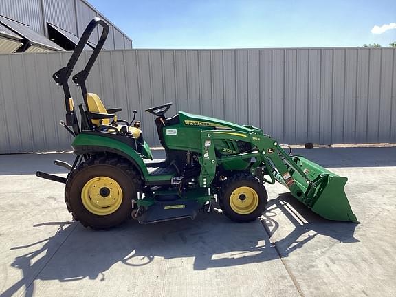 Image of John Deere 2025R equipment image 3