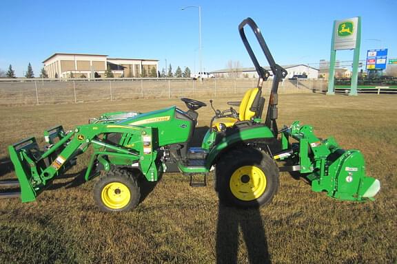 Image of John Deere 2025R equipment image 2