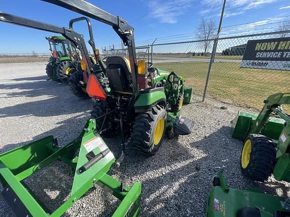 Image of John Deere 2025R equipment image 4