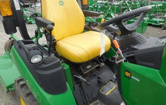 Image of John Deere 2025R Image 1