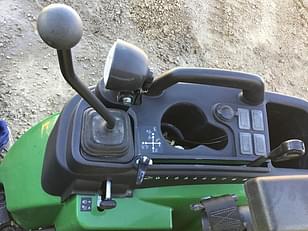 Main image John Deere 2025R 16