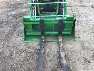 Main image John Deere 2025R 18