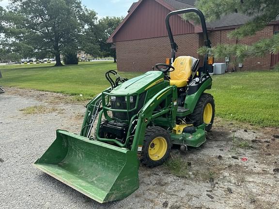 Image of John Deere 2025R equipment image 1