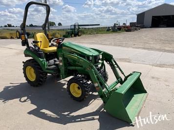 Main image John Deere 2025R
