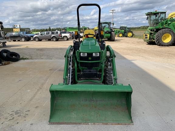 Image of John Deere 2025R equipment image 2