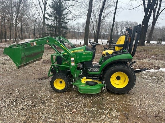 Main image John Deere 2025R