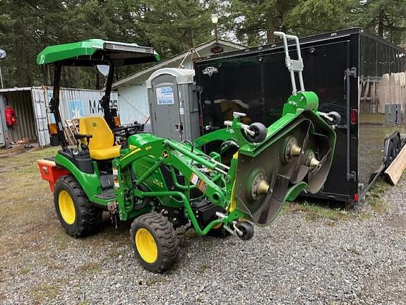 Image of John Deere 2025R equipment image 2