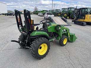 Main image John Deere 2025R 7