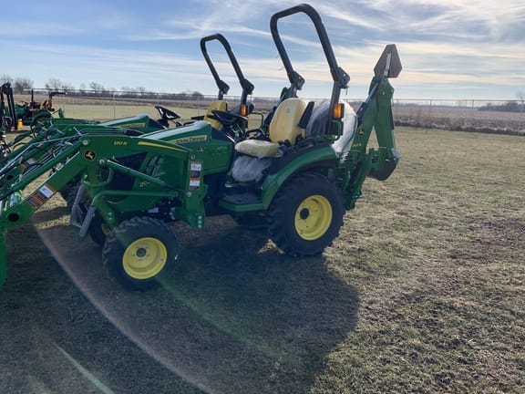 Main image John Deere 2025R