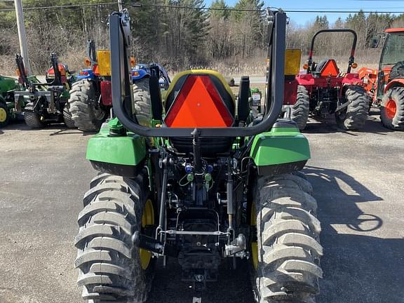 Image of John Deere 2032R equipment image 4