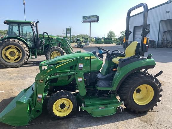 Image of John Deere 2032R equipment image 1