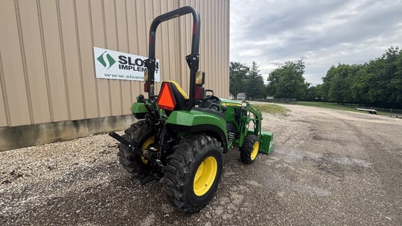 2022 John Deere 2032R Equipment Image0