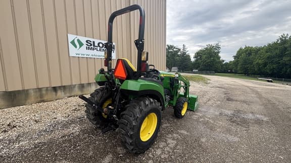 Image of John Deere 2032R Primary image