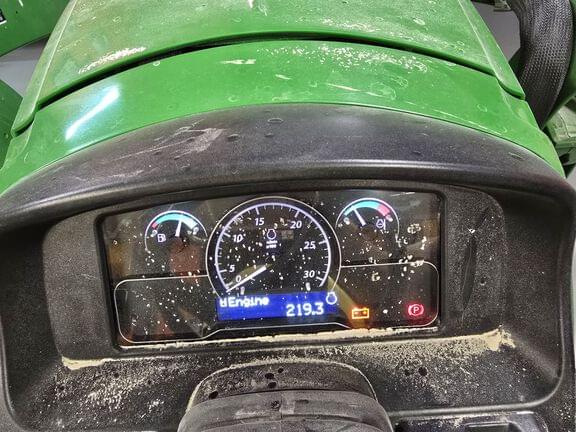 Image of John Deere 2032R equipment image 1