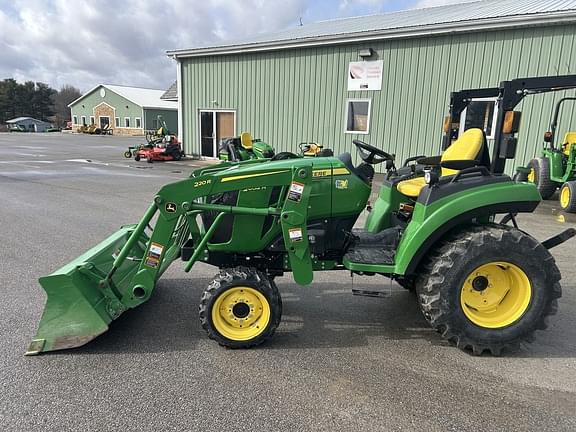 Image of John Deere 2032R equipment image 1