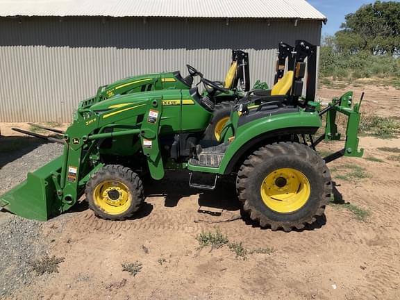 Image of John Deere 2032R Primary image