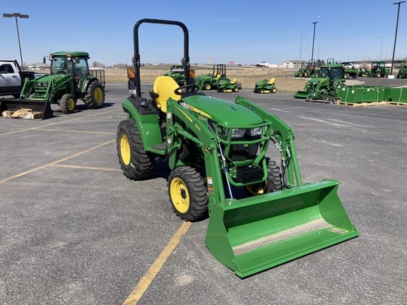 Main image John Deere 2032R