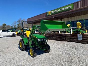 2022 John Deere 2032R Equipment Image0