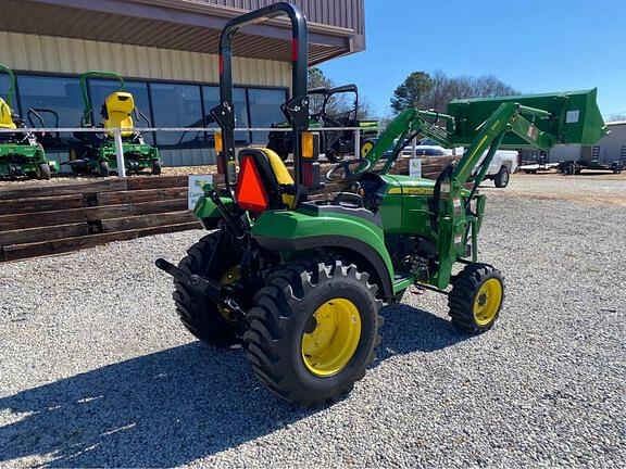 Image of John Deere 2032R equipment image 2