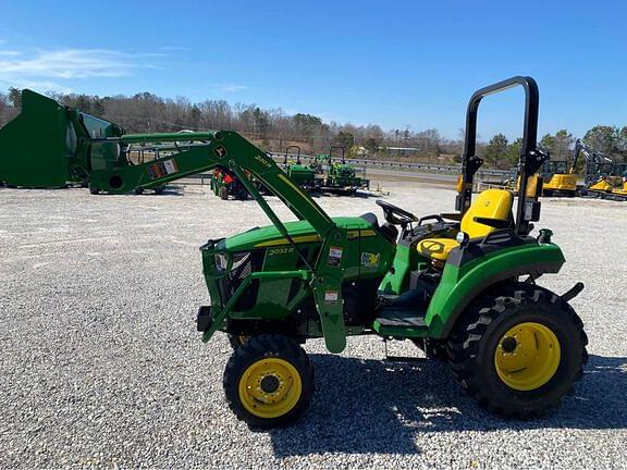 Image of John Deere 2032R equipment image 4