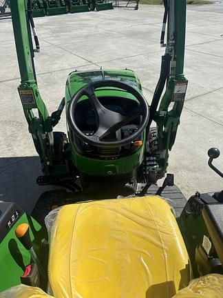 Image of John Deere 2032R equipment image 4