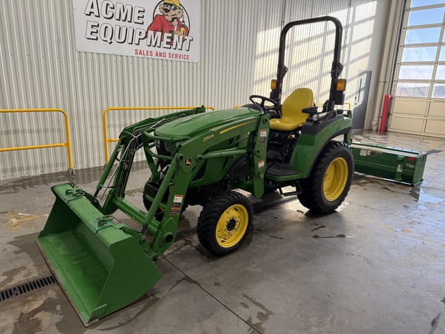 Image of John Deere 2032R equipment image 1