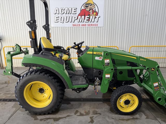 Image of John Deere 2032R equipment image 4