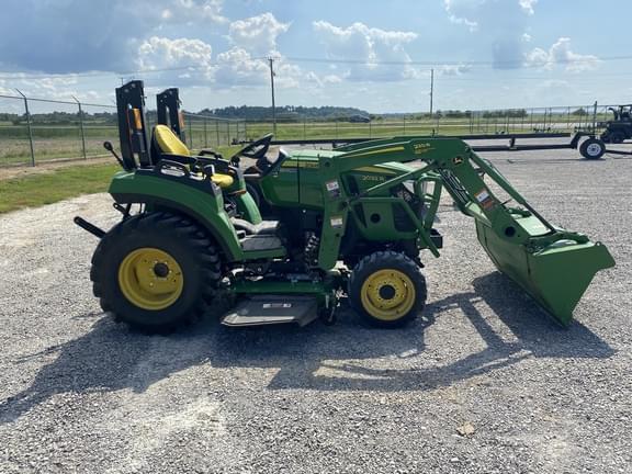 Image of John Deere 2032R equipment image 1