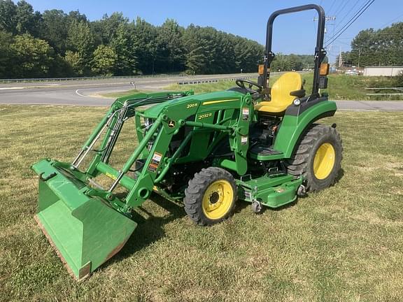 Image of John Deere 2032R Primary image