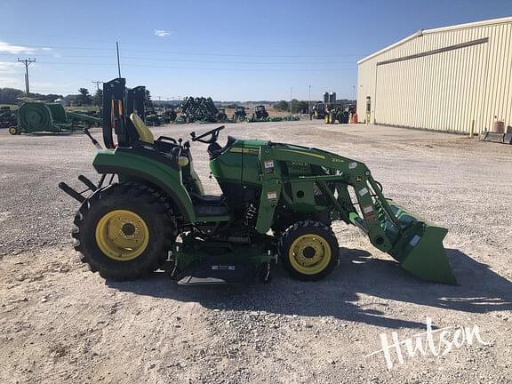 Image of John Deere 2032R equipment image 1