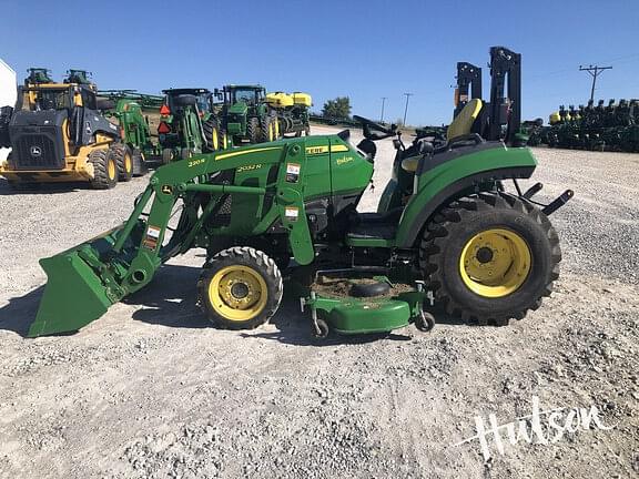 Image of John Deere 2032R equipment image 4