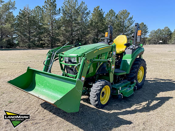 Image of John Deere 2032R equipment image 2